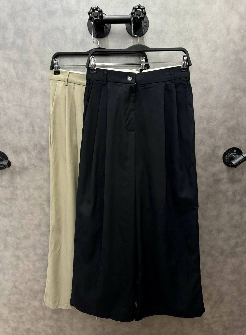 black high-waisted wide leg pants for summer,casual outfit,wide leg trousers outfit,модные образы,модные наряды