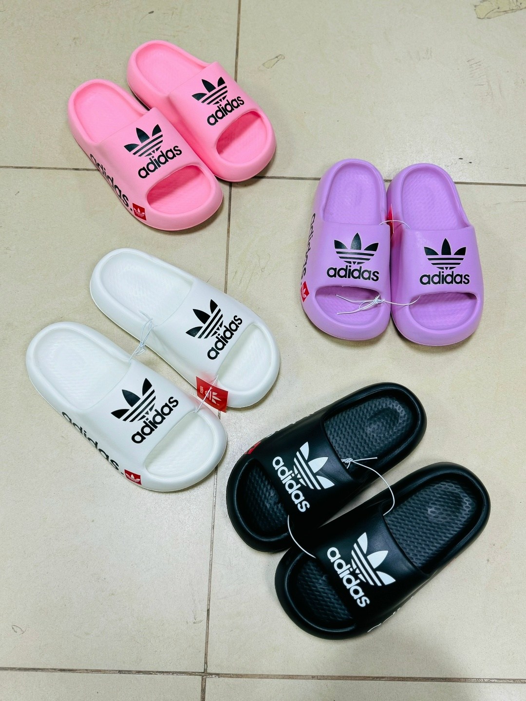 шлепанцы adidas,сланцы adidas,,шлепанцы женские,шлепки adidas