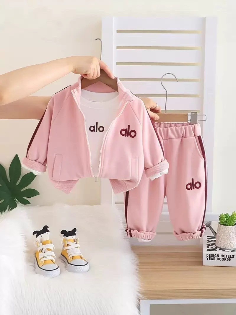 комплект одежды для девочек,комплект детской одежды для девочки,спортивные костюмы для девочек,костюм комплекты,костюм тройка детский