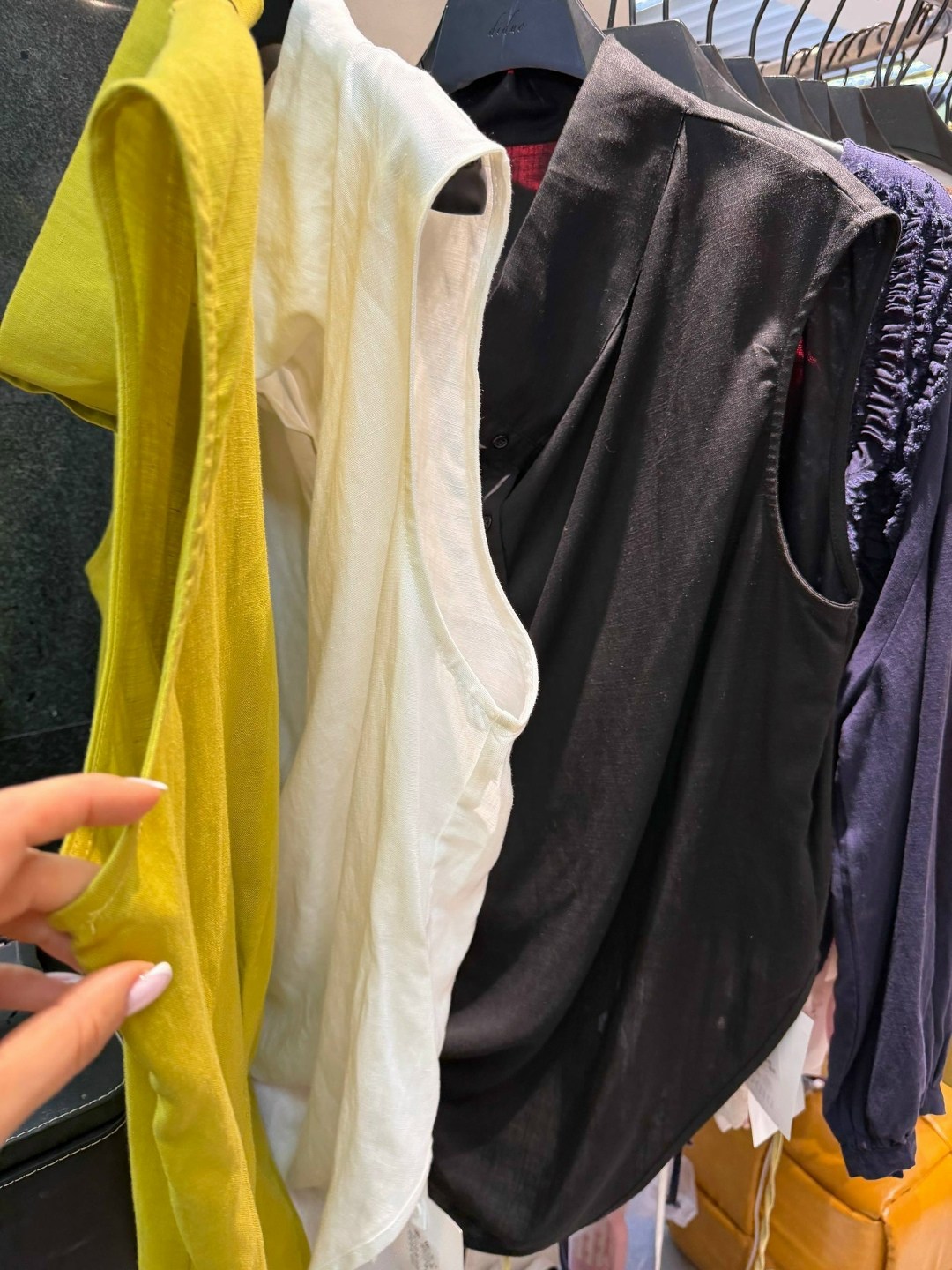 блузка женская,трикотажный жилет,жилет женский,однотонная блузка,одежда женская