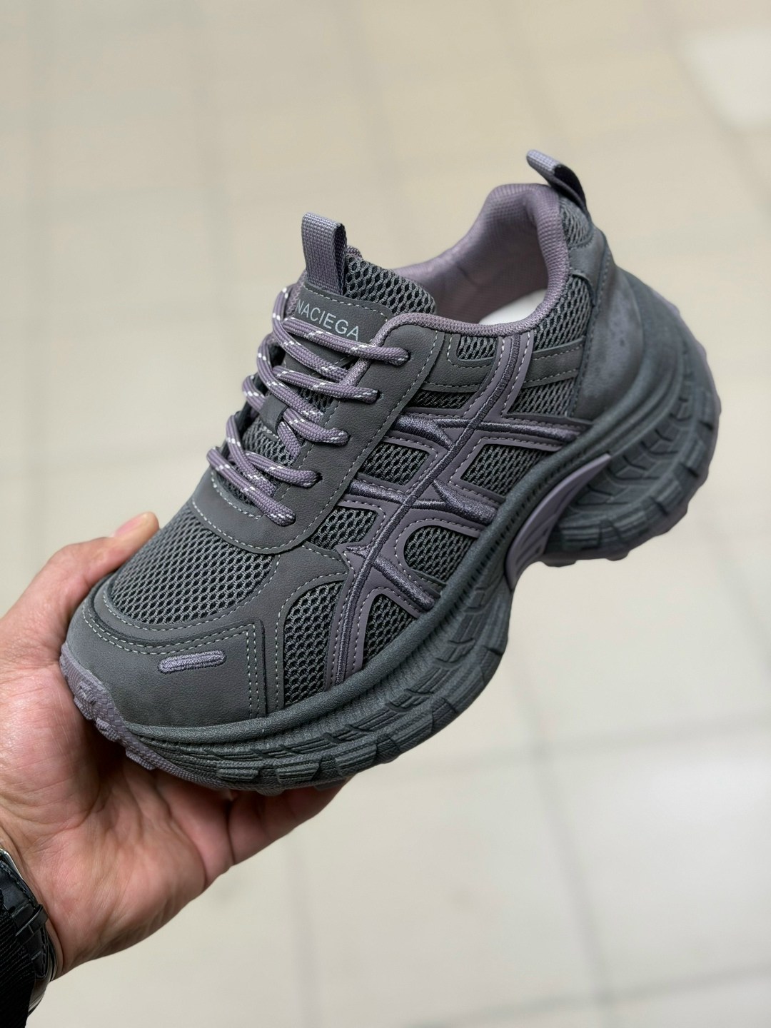 кроссовки,массивные кроссовки,женские кроссовки,мужские кроссовки,повседневные кроссовки