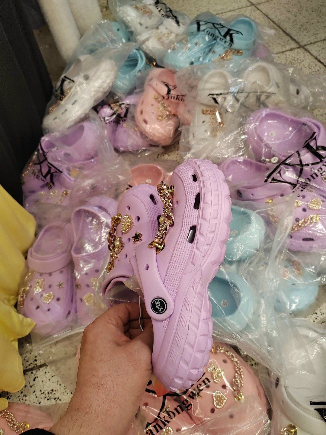 обувь,украшение для обуви,сабо с украшением,джибитсы украшение для сабо/crocs,кроксы с украшениями