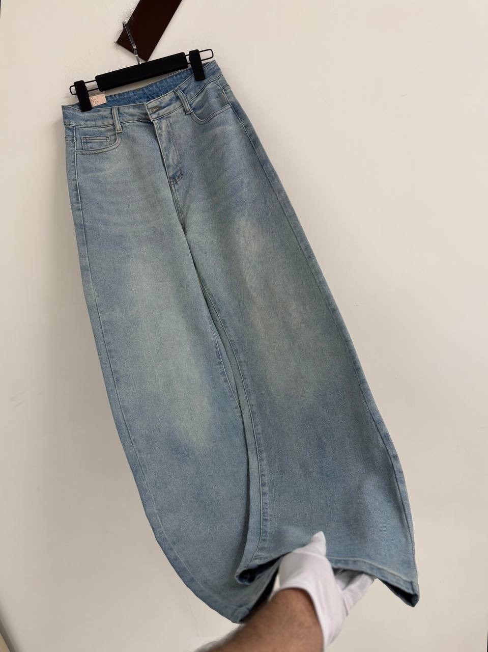 женские джинсы,широкие женские джинсы,широкие джинсы,модные джинсы,джинсы брюки