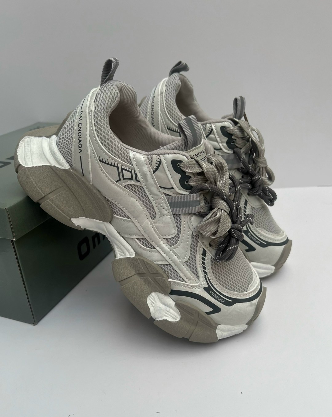 женские кроссовки,кроссовки женские balenciaga,кроссовки balenciaga,,массивные кроссовки