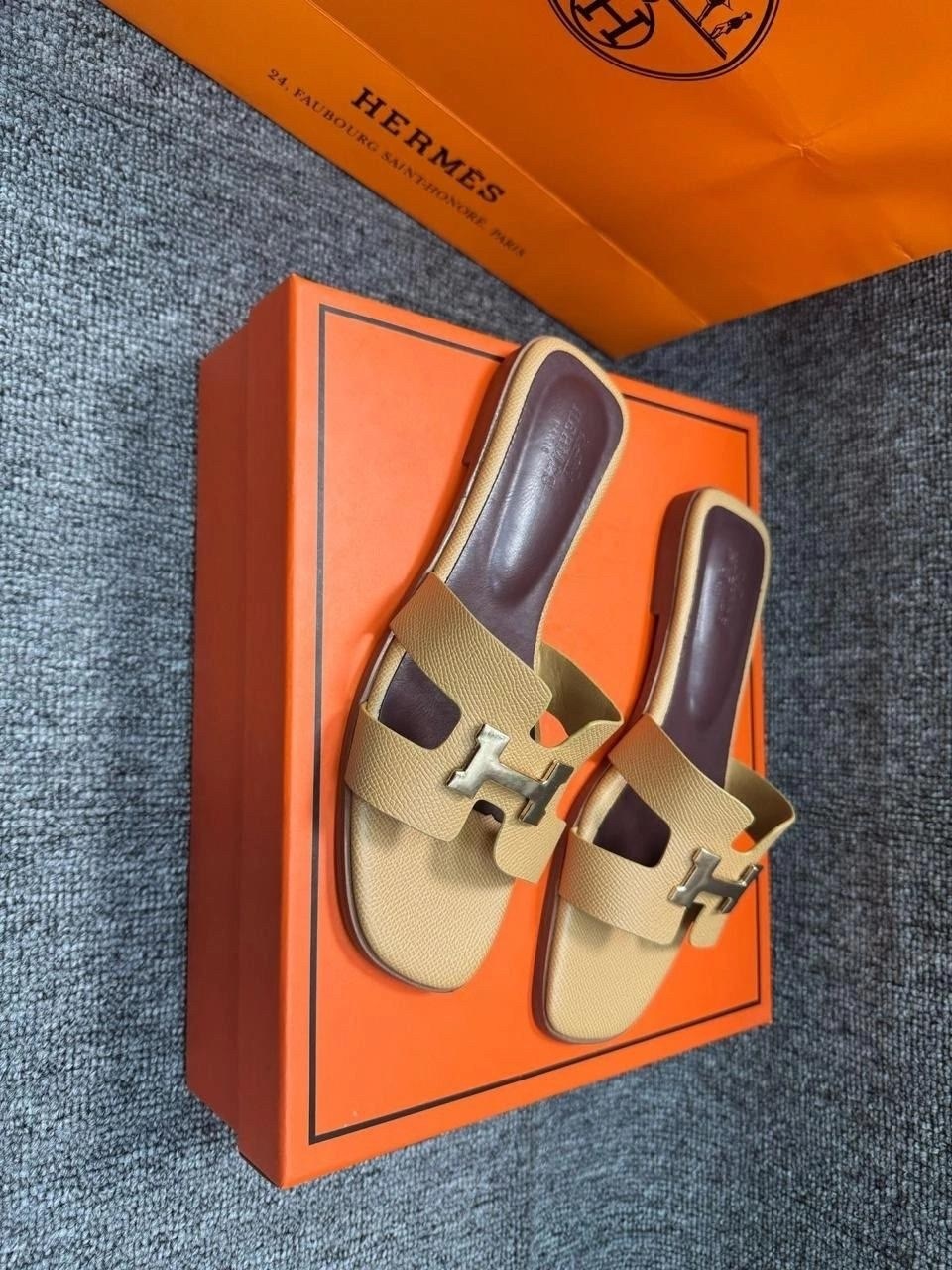 hermes шлепанцы,шлепки hermes женские,шлепки гермес,шлепки эрмес,шлепанцы гермес оранжевые