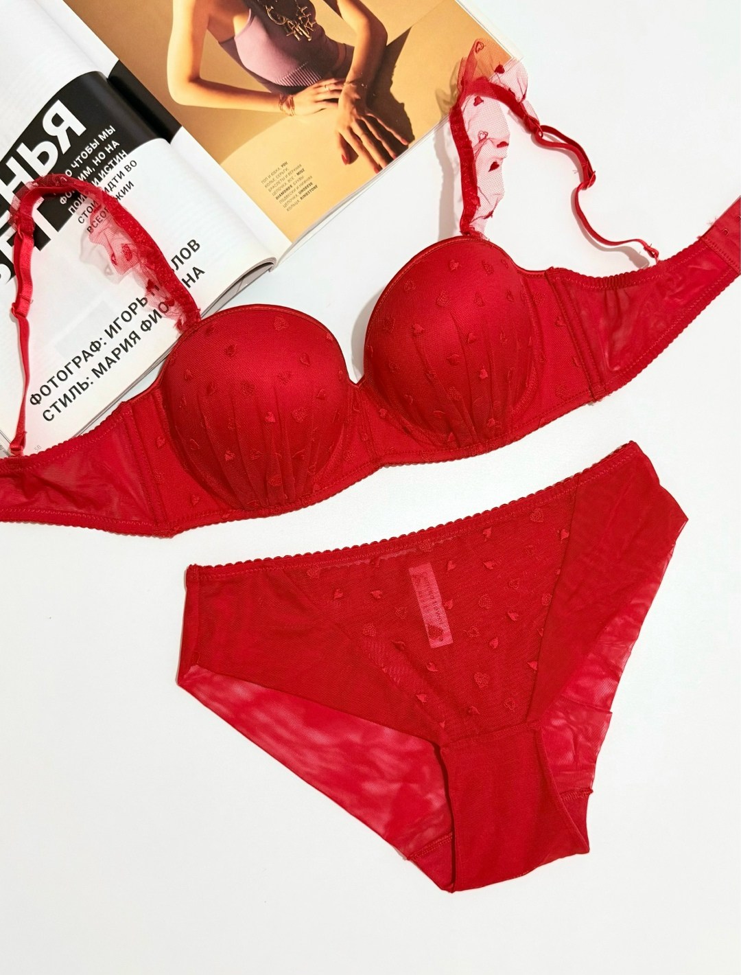 комплект нижнего белья,комплект нижнего белье красный,женские комплекты нижнего белья,комплект белья,нижнее бельё