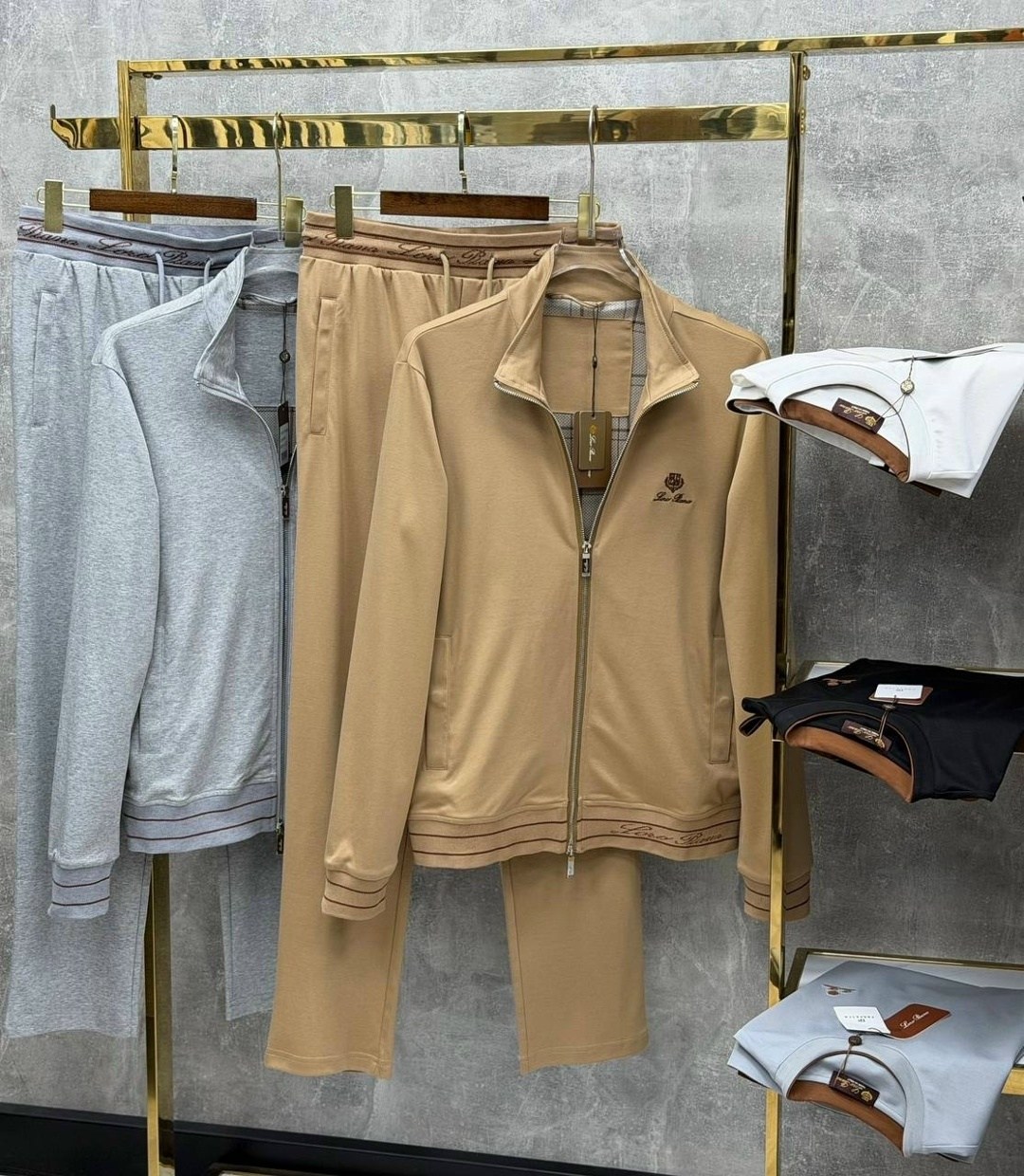 спортивный костюм brunello cucinelli,спортивные костюм,мужской спортивный костюм,спортивный костюм loewe,костюм brunello cucinelli