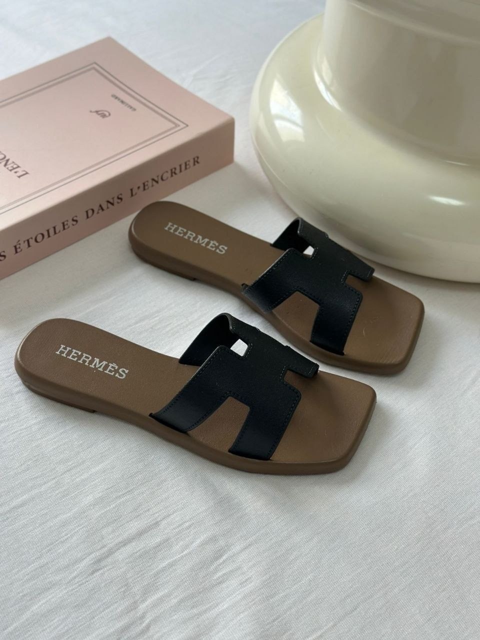 ,шлепанцы женские,женские сандалии,шлепанцы модные,шлепки женские