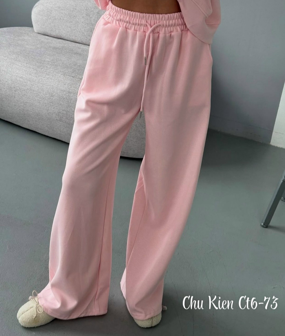 костюм двойка на флисе,одежда брюки,розовые брюки,спортивные костюм,широкие штаны