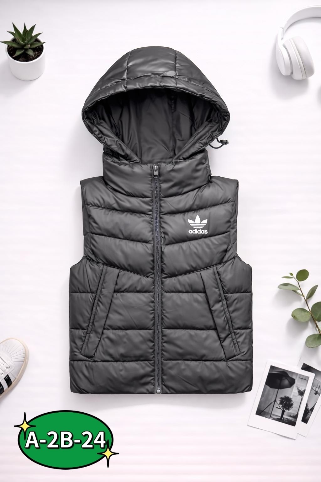 жилет детский,жилетка с капюшоном,жилет с капюшоном,жилетка детская,жилеты детские