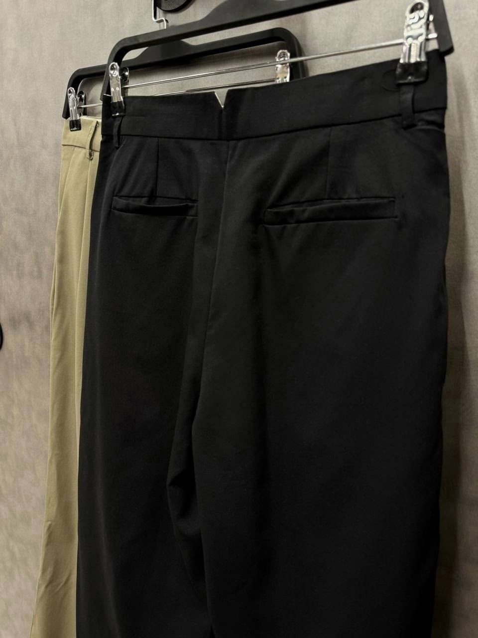 black high-waisted wide leg pants for summer,casual outfit,wide leg trousers outfit,модные образы,модные наряды