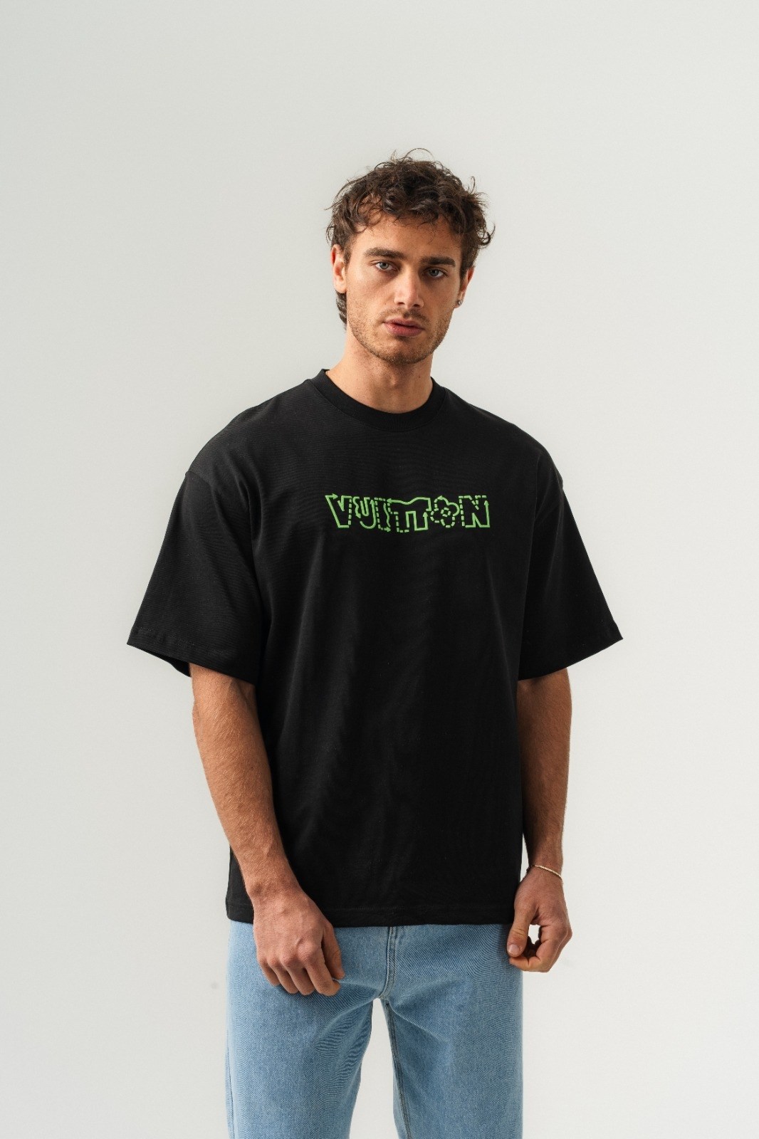 футболки дизайн,футболка серая,футболка с принтом,футболка,футболки модные