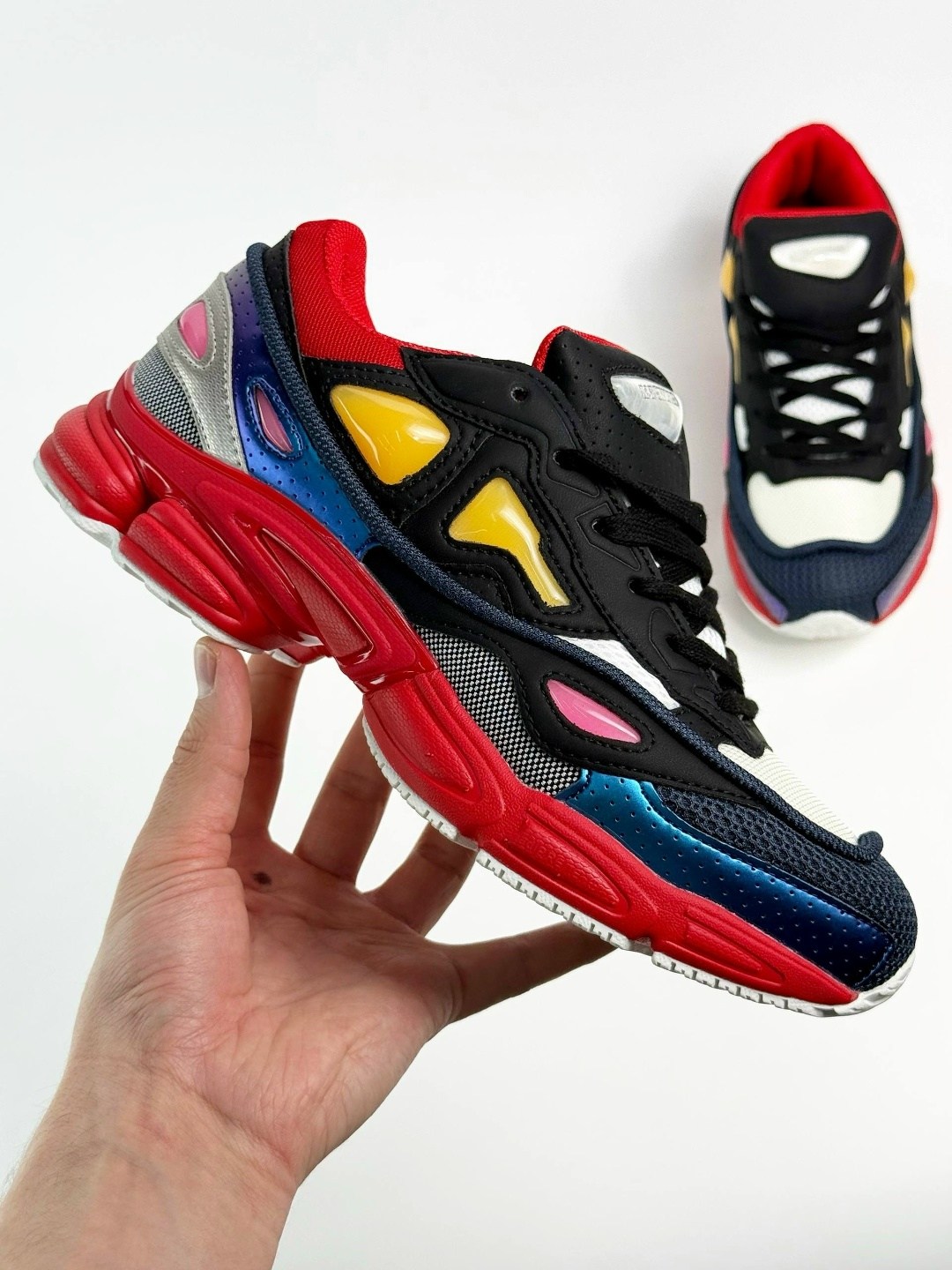 raf simons adidas ozweego 2,adidas raf simons ozweego,adidas ozweego 2 x raf simons,кроссовки adidas x raf simons ozweego 2 "black red & pearl grey",адидас раф симонс озвиго 2