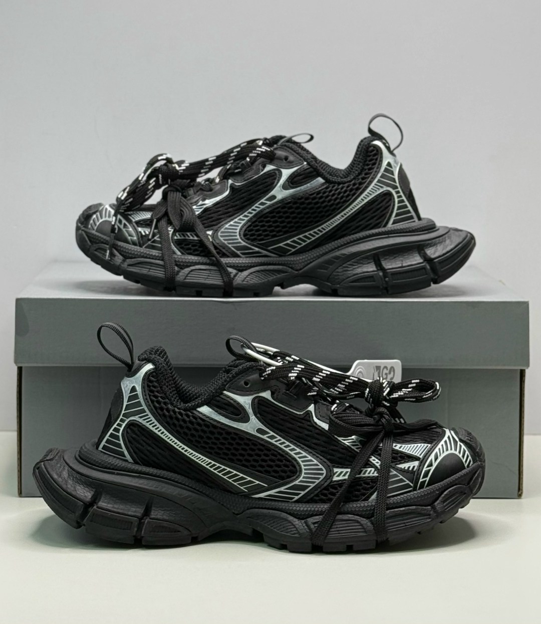 кроссовки 3xl balenciaga черный,кроссовки женские balenciaga,кроссовки balenciaga 3xl 734731w3xl premium black-wht,мужские массивные кроссовки balenciaga 3xl черный/серебряный,кроссовки balenciaga