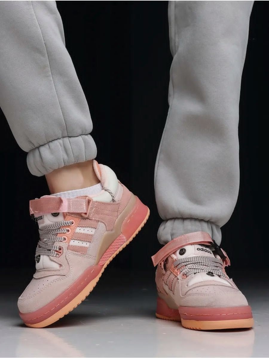 кроссовки bad bunny x adidas forum buckle low,adidas forum low bad bunny grey,кроссовки adidas forum low bad bunny,кроссовки adidas,adidas forum 84 low bad bunny