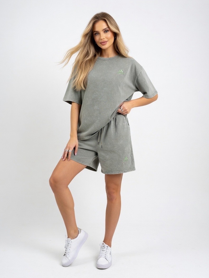 женский костюм с шортами,спортивные костюм с шортами,домашние костюмы,костюм велюровый с шортами