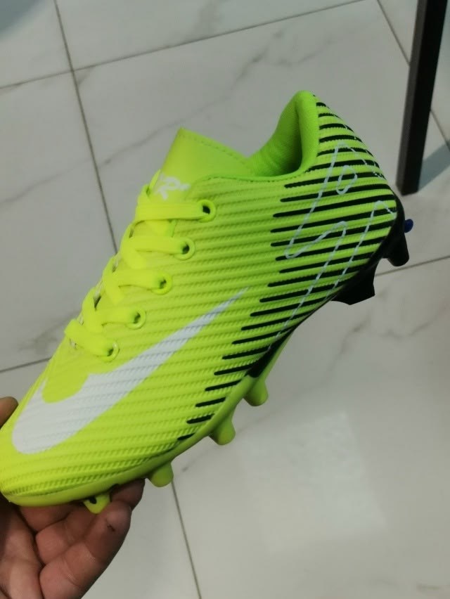 футбольная бутса,детские бутсы,футбольные бутсы nike mercurial,футбольные бутсы найк,бутсы для футбола