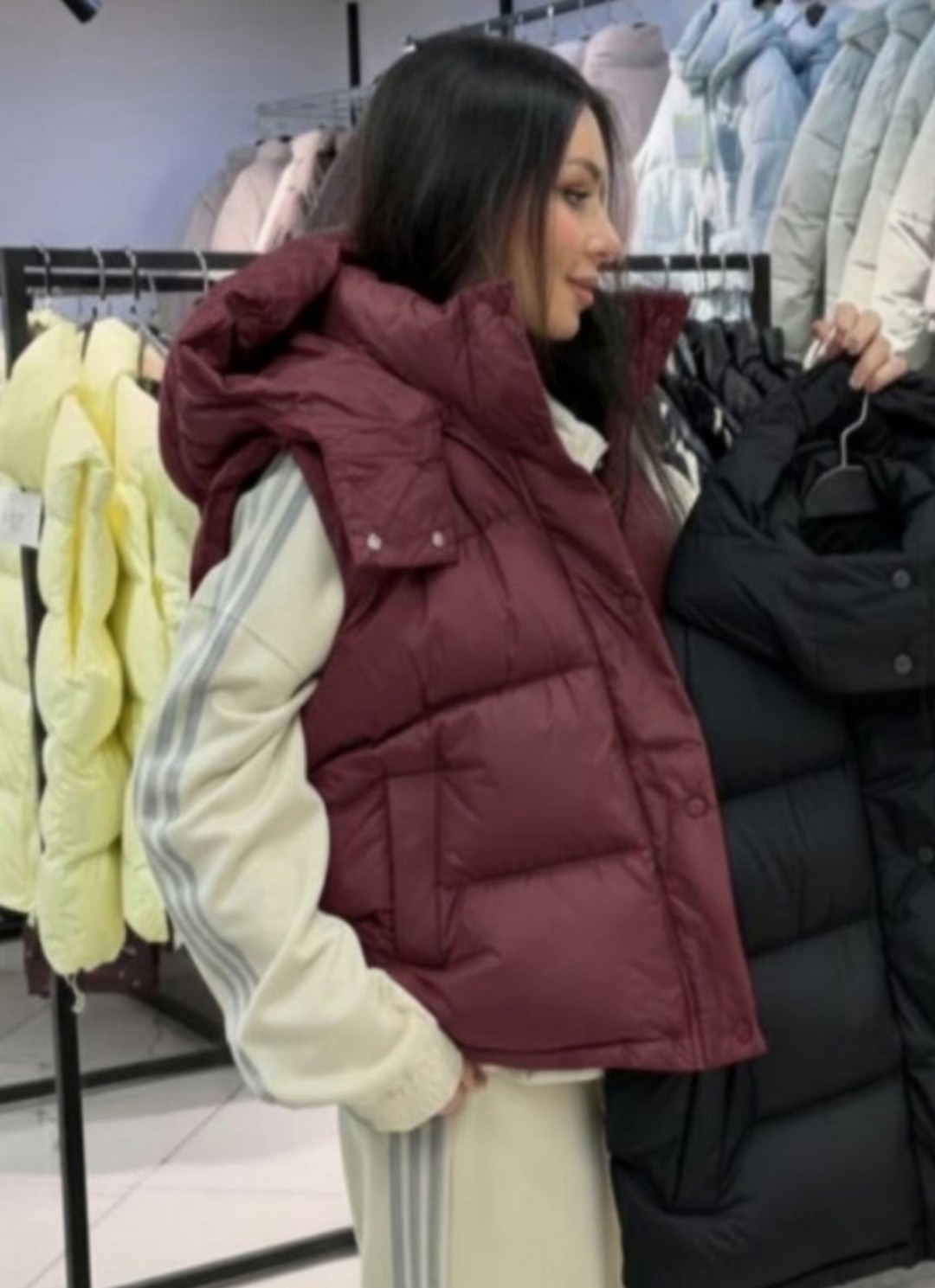 жилетка женская,жилетка,жилетка с капюшоном,стильная жилетка,жилет женский