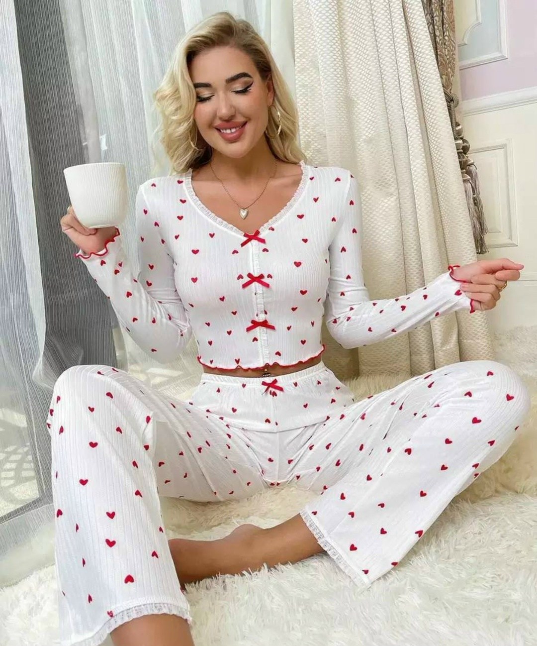 женский пижамный комплект из полиэстера,пижама со штанами с сердечками,пижамный комплект с принтом в виде сердца,пижама женская,пижама с сердечками