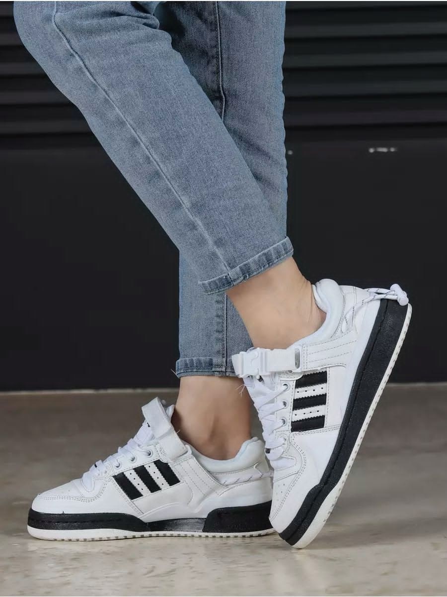 кроссовки bad bunny x adidas forum buckle low,adidas forum low bad bunny grey,кроссовки adidas forum low bad bunny,кроссовки adidas,adidas forum 84 low bad bunny
