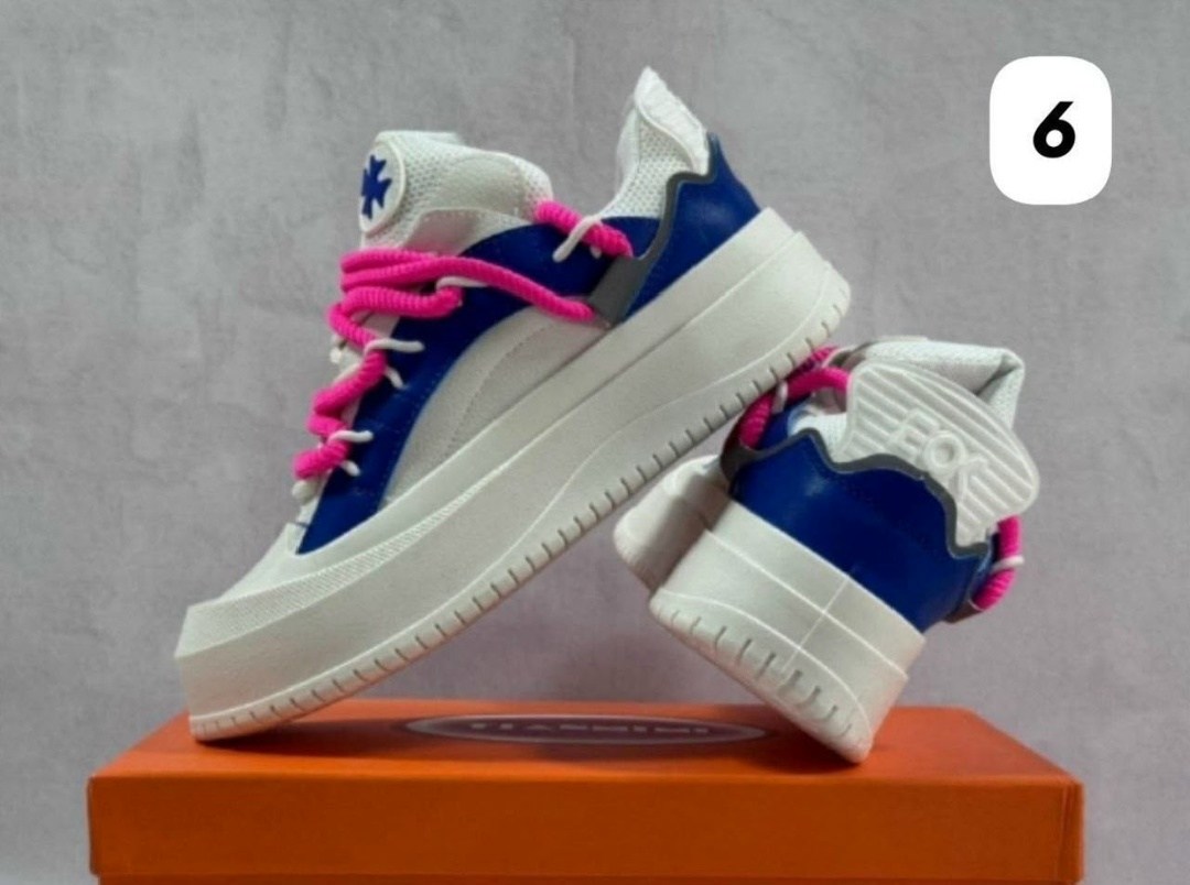 ,кроссовки женскиe,повседневные кроссовки,модные кроссовки,массивные кроссовки