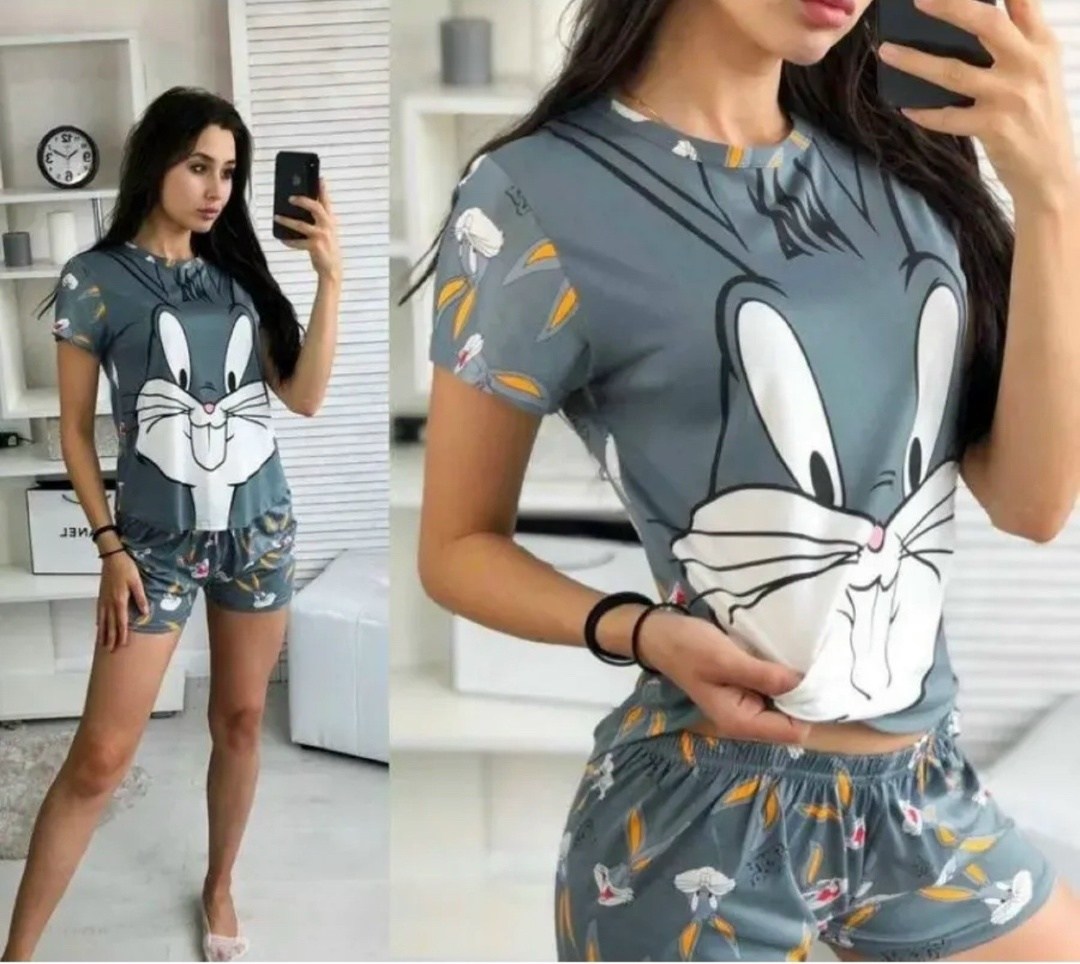 пижама с багз банни женская,домашний комплект пижама,комплект пижама,пижама с бакс бани женская,женская пижама с шортами