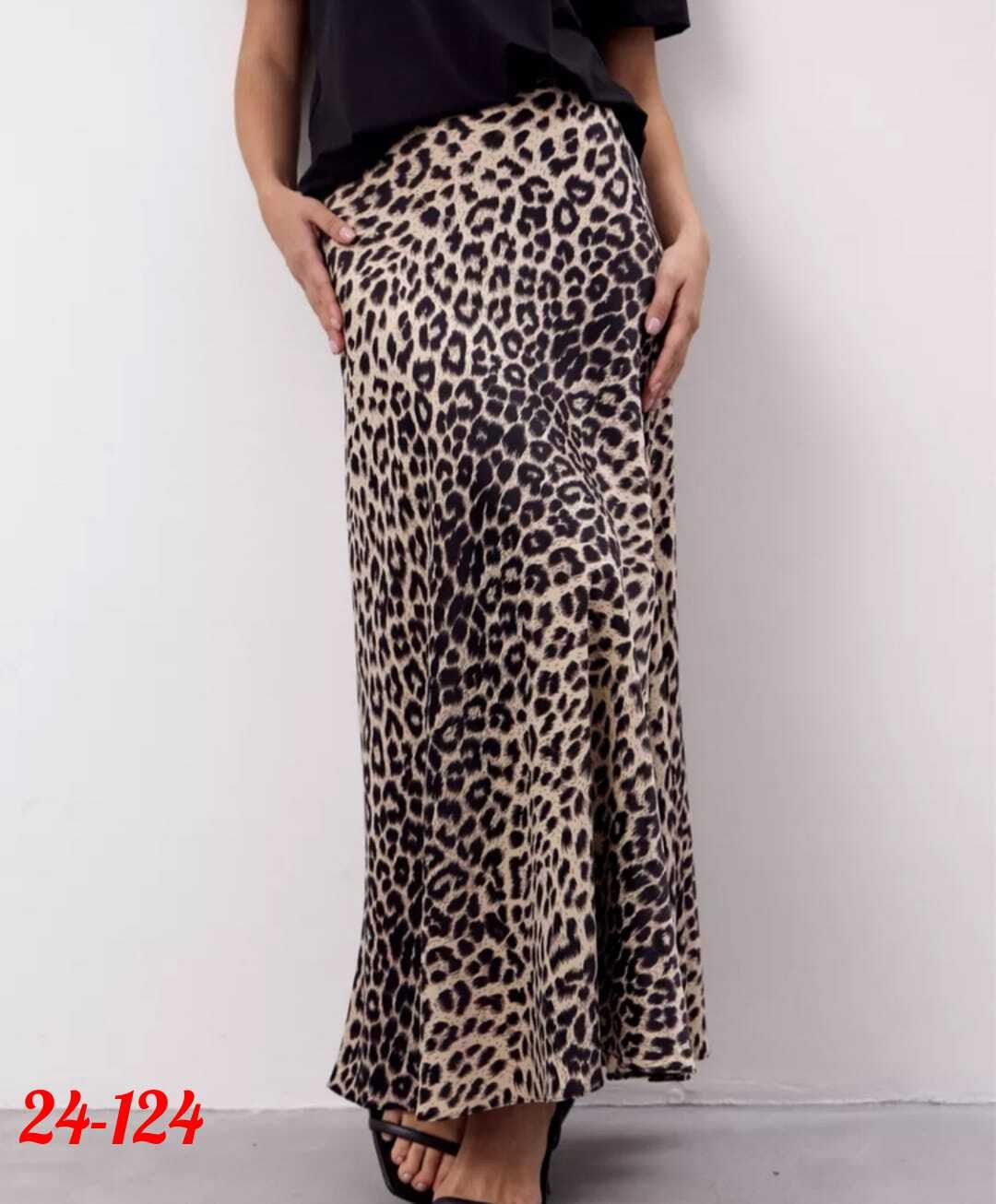атласная длинная юбка с леопардовым принтом,юбка леопардовая макси,юбка с леопардовым принтом,леопардовая юбка,юбка атласная макси леопардовый