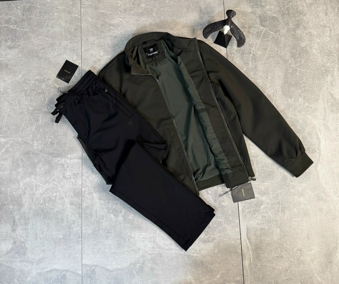 мужские спортивные костюмы,спортивный костюм boss,спортивный костюм armani,спортивный костюм brunello cucinelli,спортивный костюм