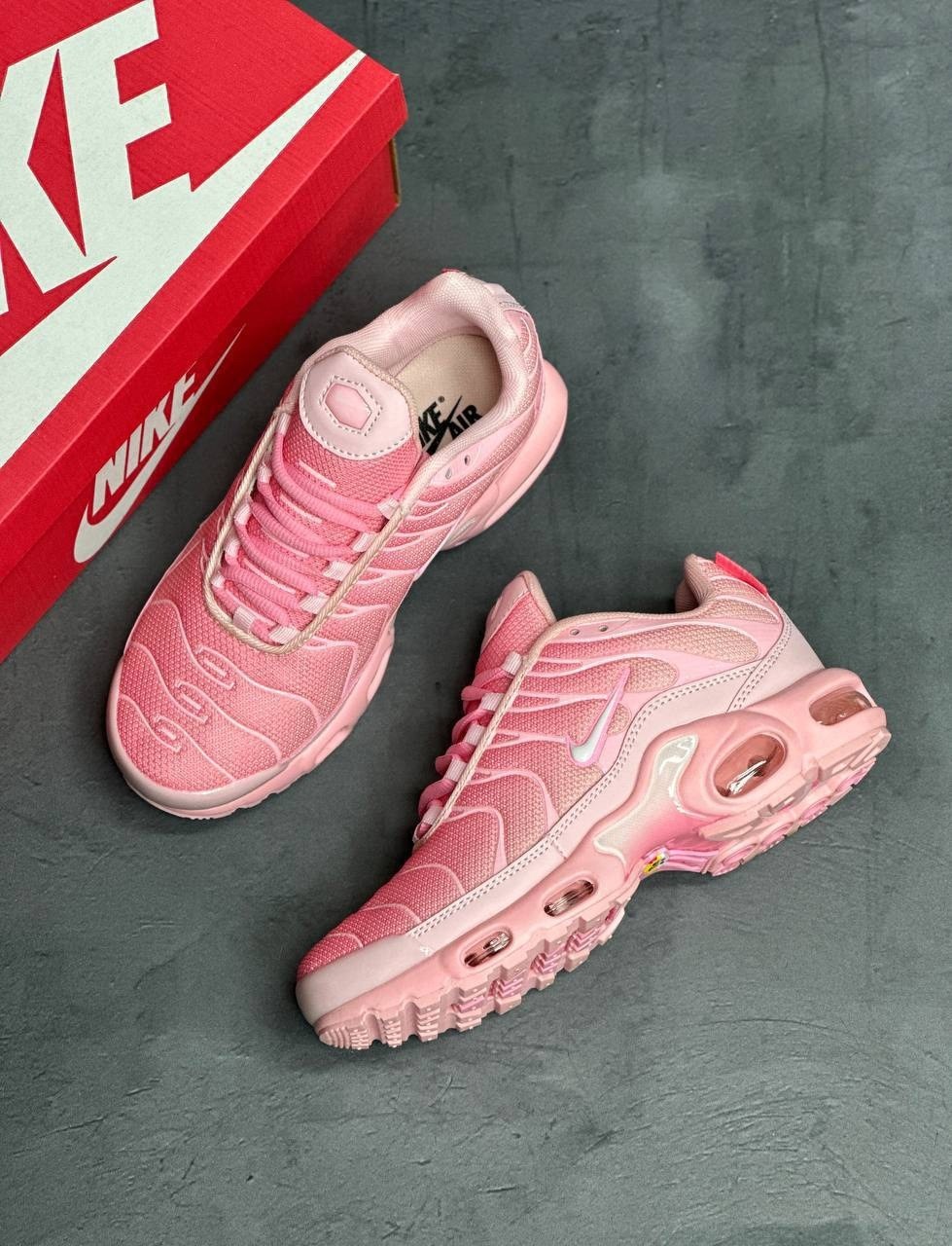 спортивные кроссовки air max plus tn nike,nike air max plus tn pink,кроссовки nike air max tn plus,спортивные кроссовки air max plus tn nike розовый,nike air max plus tn
