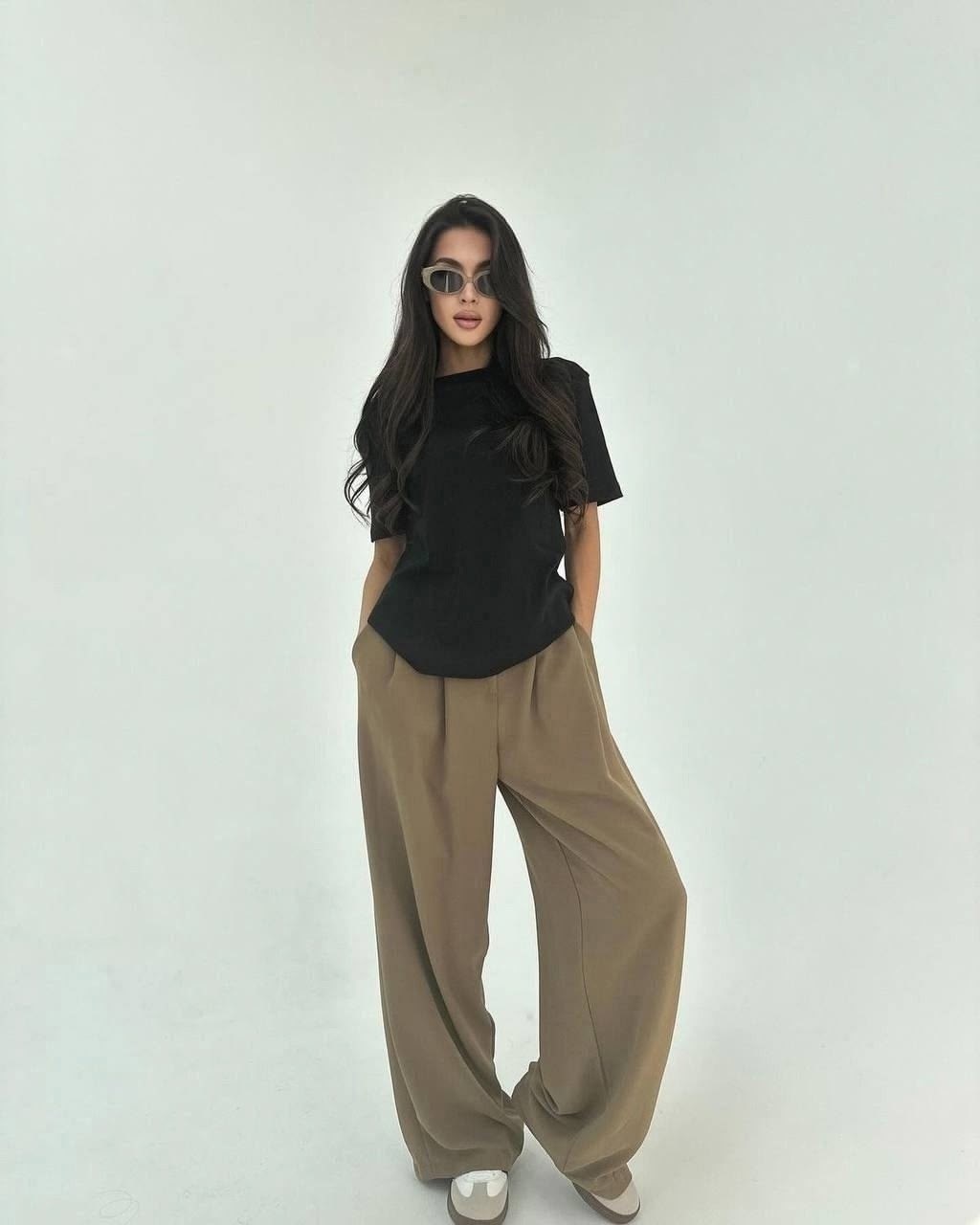 black high-waisted wide leg pants for summer,casual outfit,wide leg trousers outfit,модные образы,модные наряды