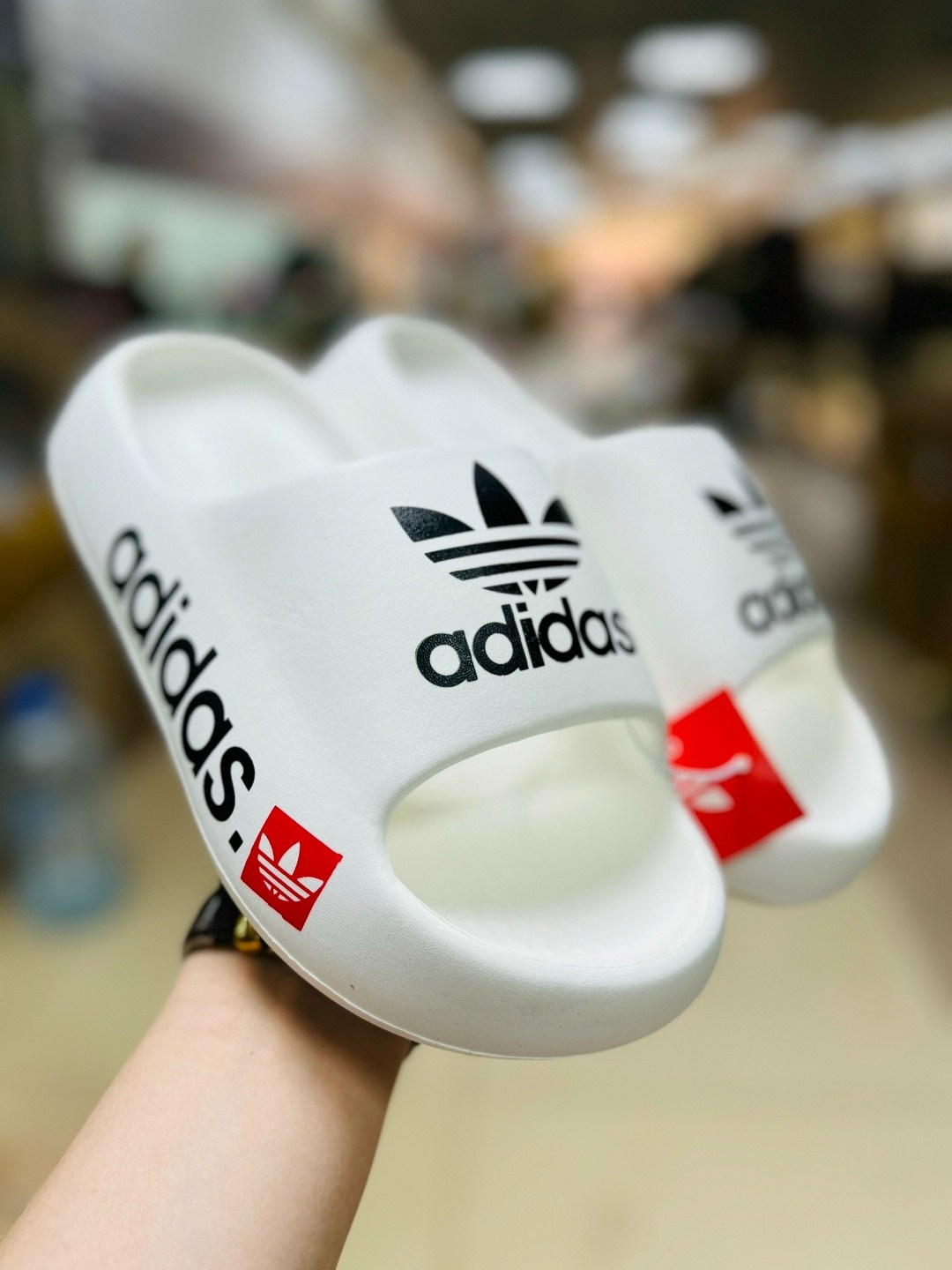 шлепанцы adidas,сланцы adidas,,шлепанцы женские,шлепки adidas