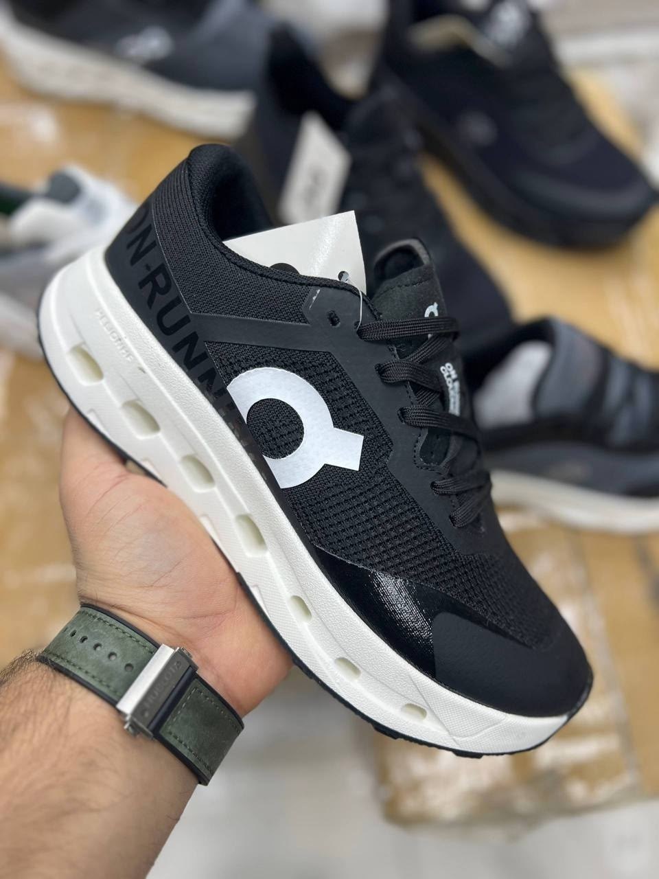 кроссовки on,спортивная ,кроссовки on cloud,кроссовки,on cloudtilt кроссовки