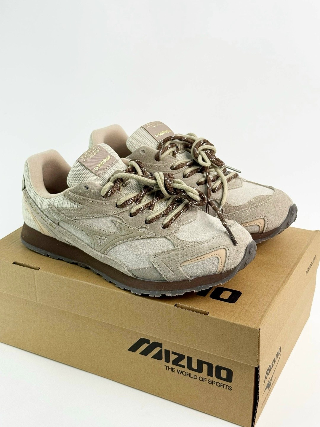 кроссовки mizuno,женские кроссовки mizuno,кроссовки mizuno sky medal,кроссовки повседневные,оригинальные кроссовки