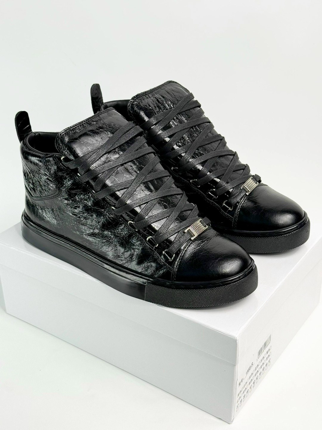 баленсиага кеды черные мужские,balenciaga arena black calf high top sneakers,balenciaga black leather arena high top sneakers size 44,balenciaga arena creased leather high-top sneakers,