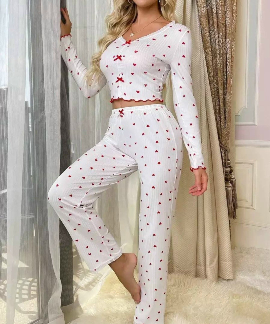 женский пижамный комплект из полиэстера,пижама со штанами с сердечками,пижамный комплект с принтом в виде сердца,пижама женская,пижама с сердечками
