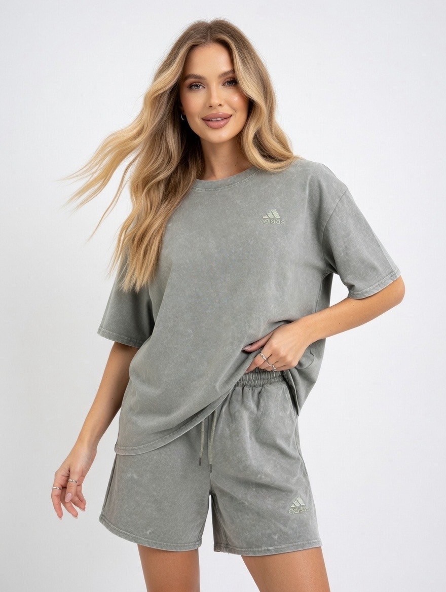 женский костюм с шортами,спортивные костюм с шортами,домашние костюмы,костюм велюровый с шортами