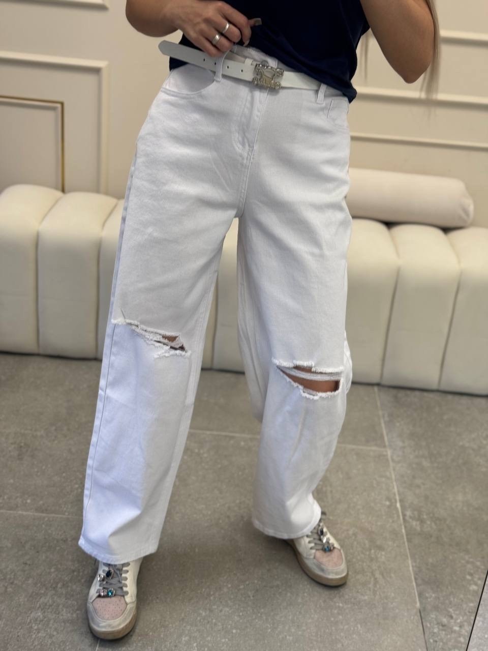 джинсы прямые палаццо рваные sena denim,джинсы белые,джинсы рваные белые mom 8times,джинсы прямые палаццо с разрезами рваные sena jeans,джинсы рваные белые mom