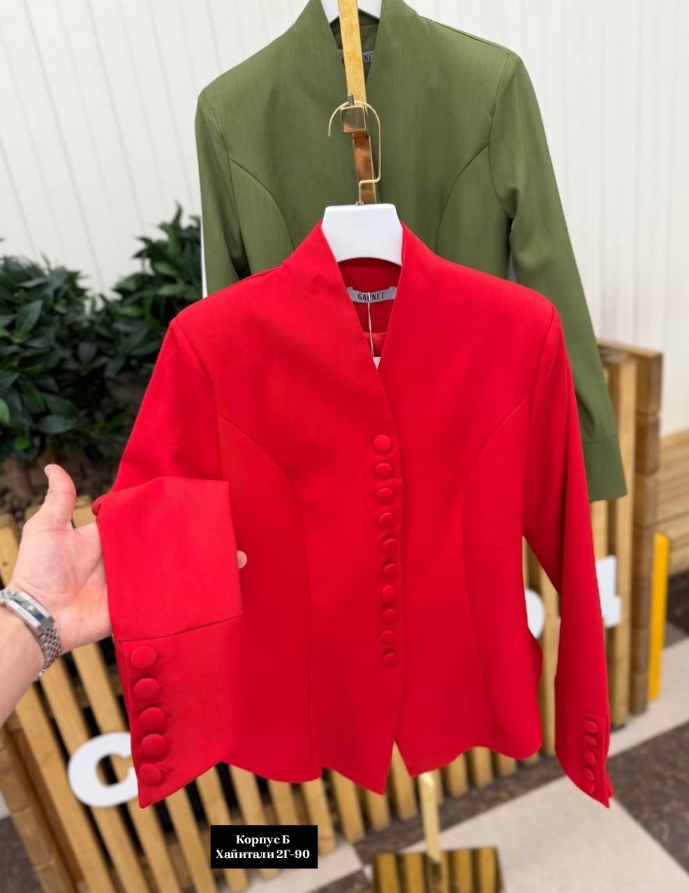 жакет,пиджак зеленый,жакет зеленый,приталенный жакет,жакет милитари женский