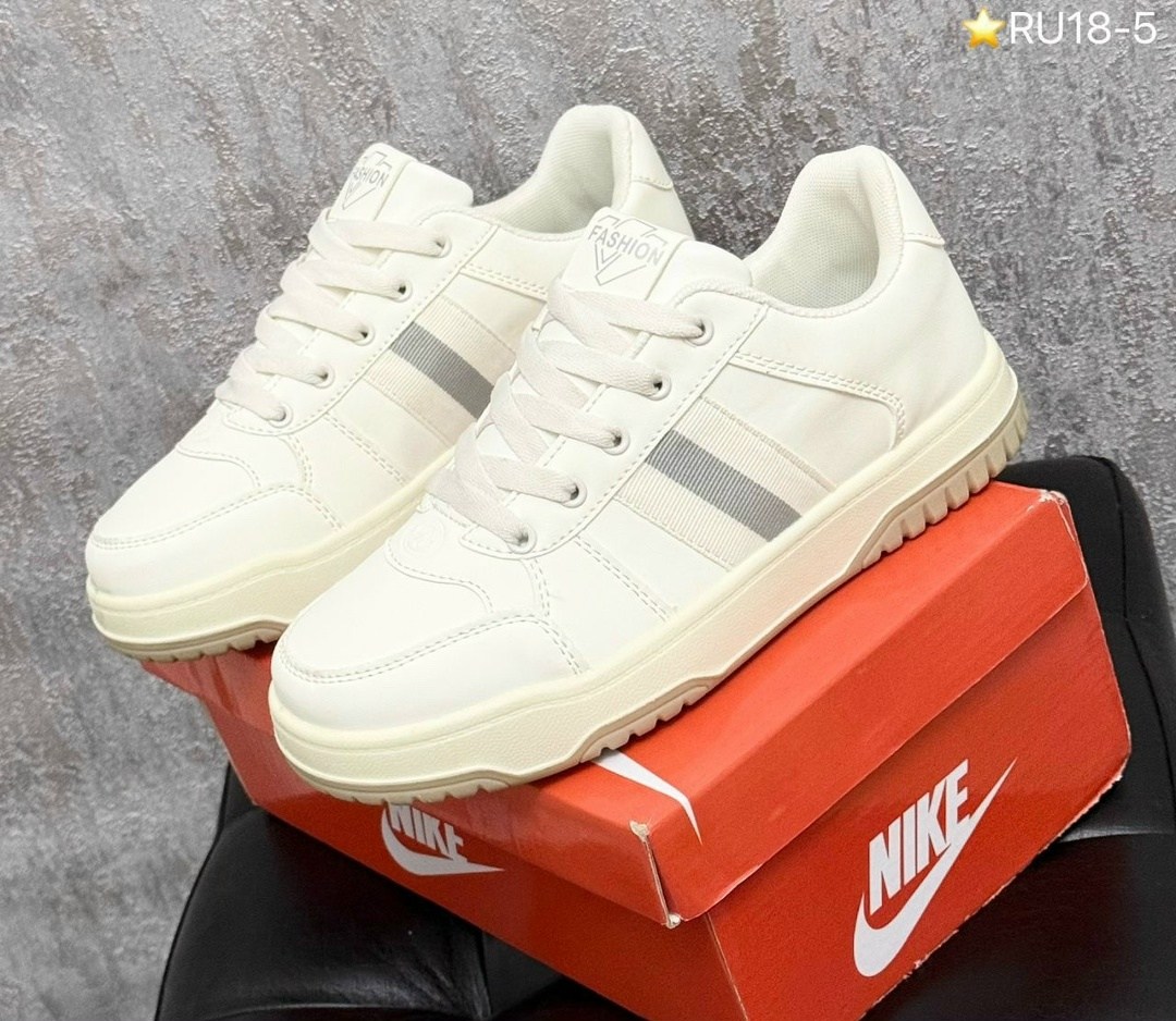 мужские кроссовки повседневные,кроссовки брендовые,модные мужские кроссовки,,кроссовки мужские белые