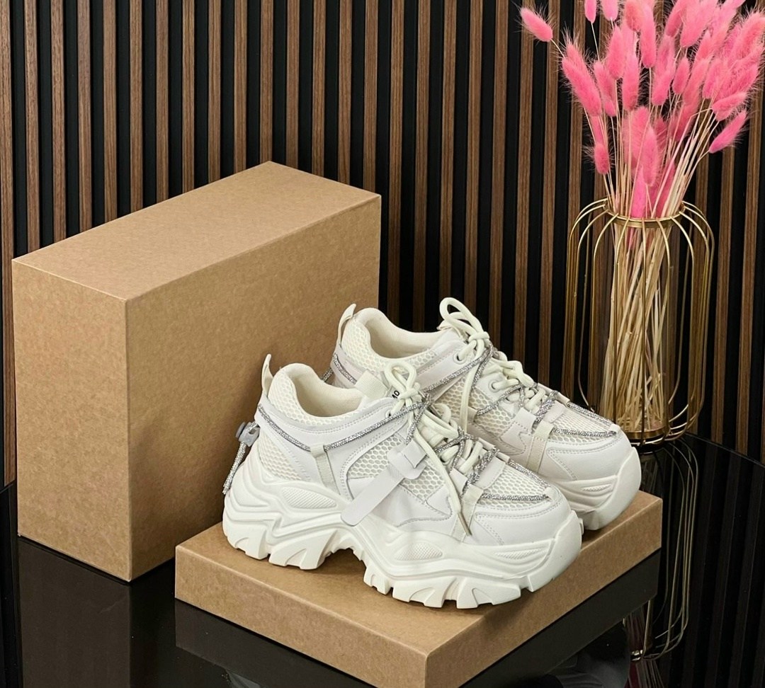 ,женские массивные кроссовки,женские кроссовки на массивной платформе,женские кроссовки,массивные кроссовки