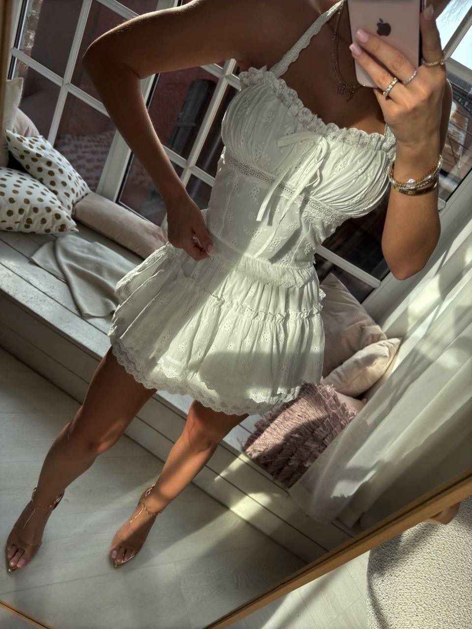 костюм с юбкой,юбка с рюшами,костюм с юбкой и топом,платье короткие,стильный наряд