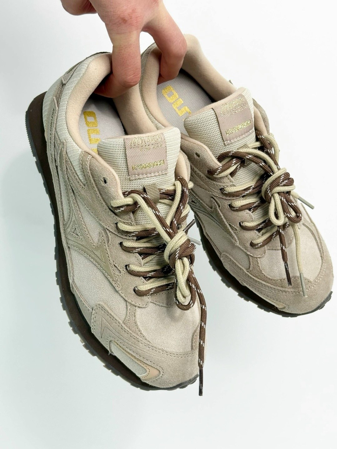 кроссовки mizuno,женские кроссовки mizuno,кроссовки mizuno sky medal,кроссовки повседневные,оригинальные кроссовки