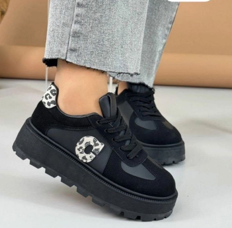 ,кроссовки женскиe,повседневные кроссовки,модные кроссовки,массивные кроссовки