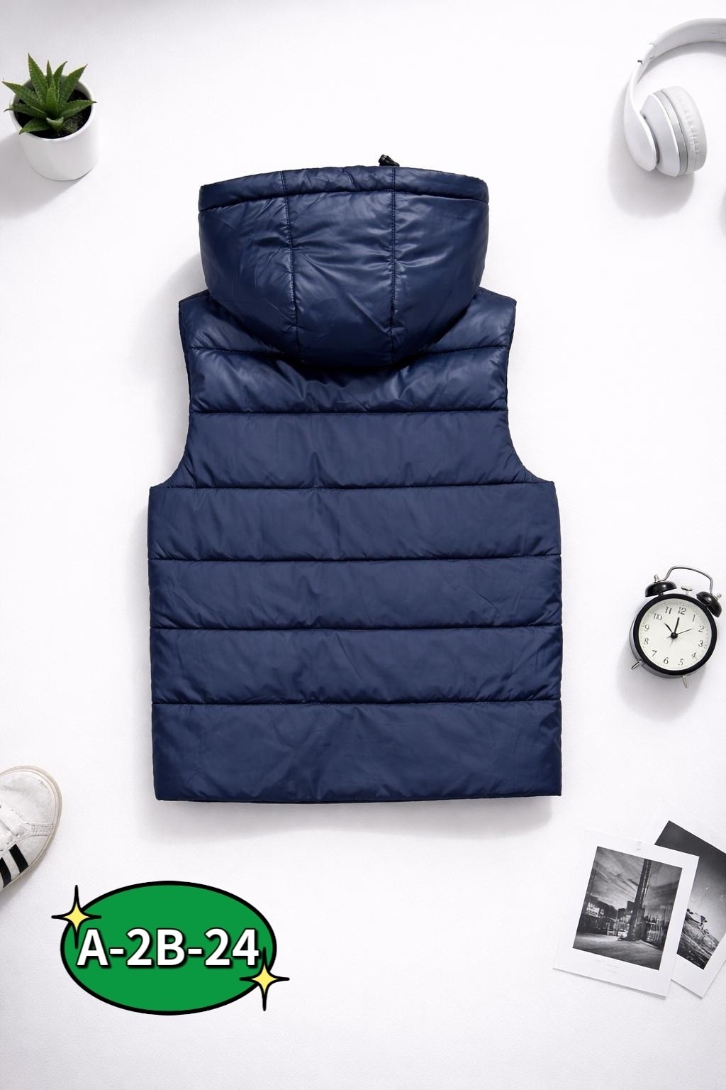 жилет детский,жилетка с капюшоном,жилет с капюшоном,жилетка детская,жилеты детские