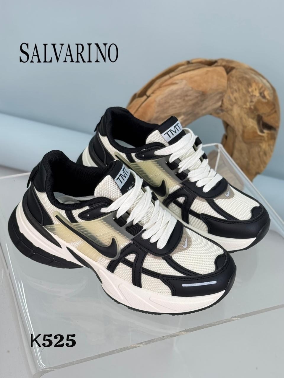 женские кроссовки,,кроссовки повседневные,стильные кроссовки,кроссовка