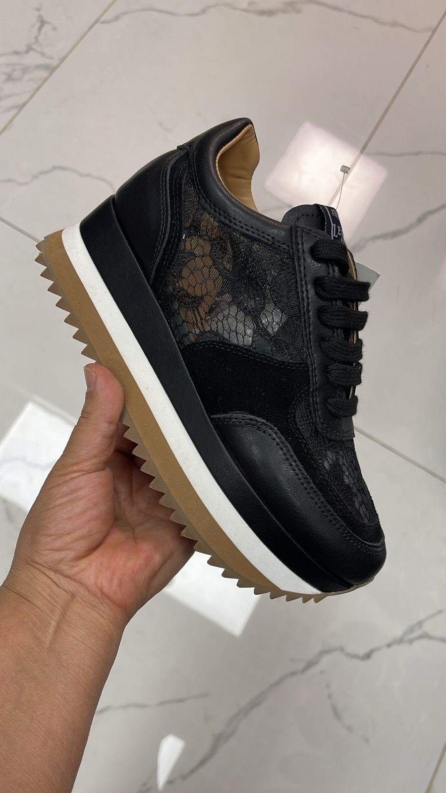 ,кроссовки женскиe,кроссовки милано женские,кроссовки для женщин,брендовая