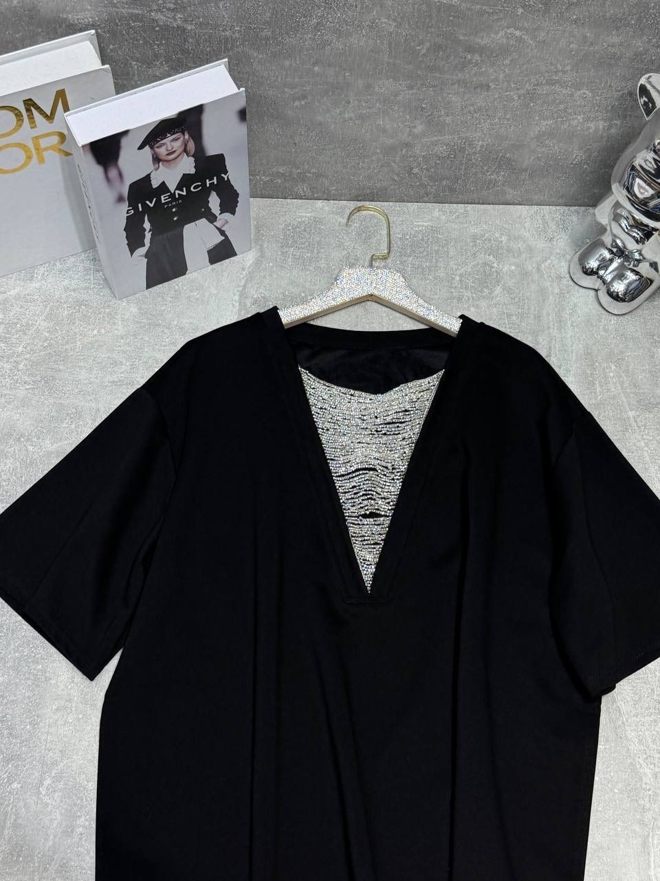 футболки женская,футболка с v образным вырезом,футболка,модная футболка,черная женская футболка