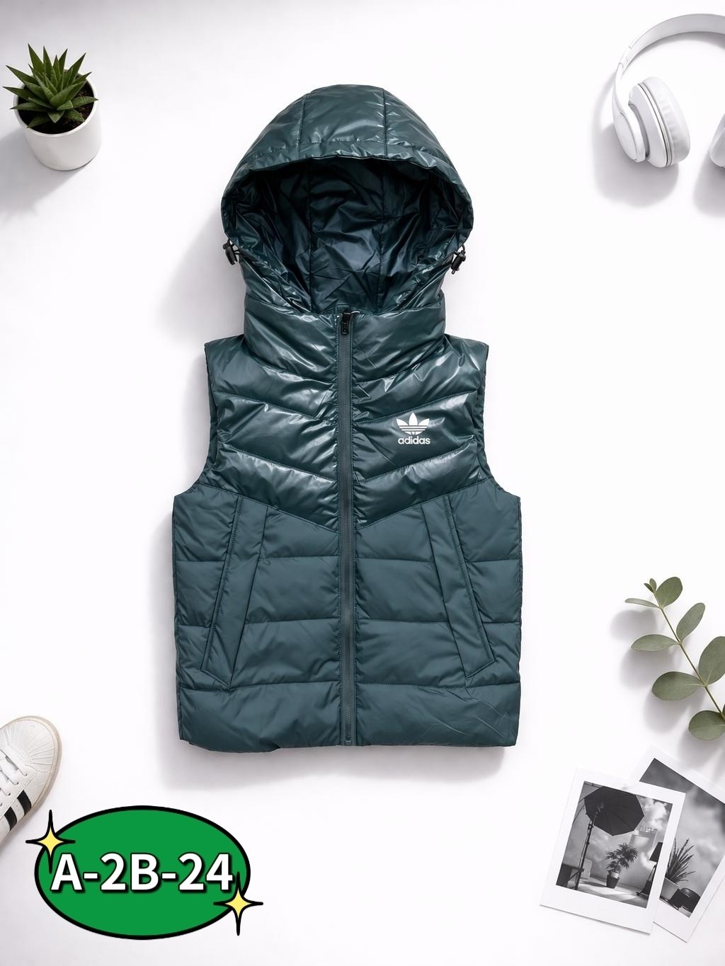 жилет детский,жилетка с капюшоном,жилет с капюшоном,жилетка детская,жилеты детские