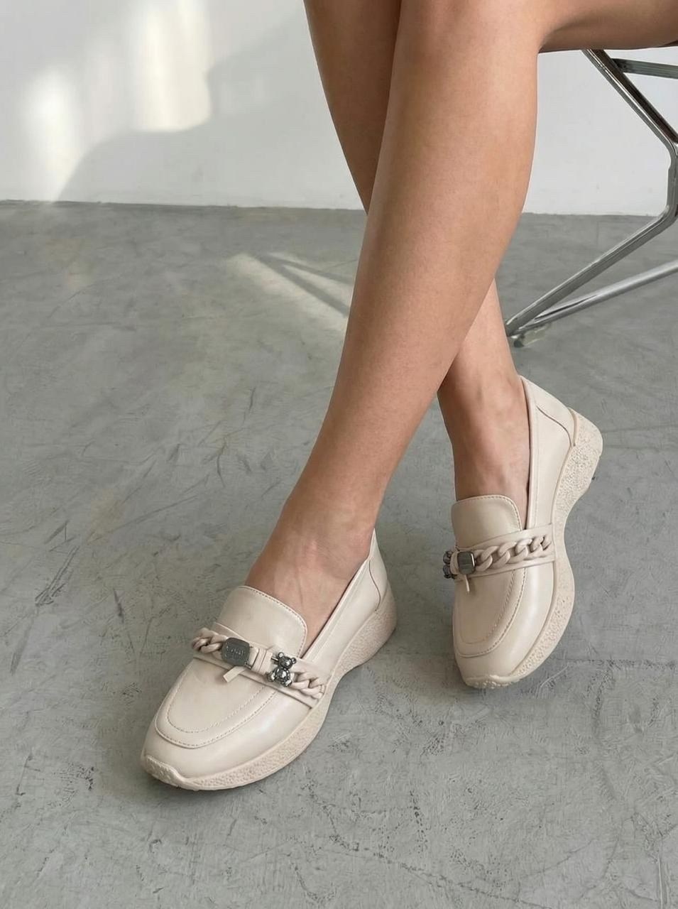 ,женские лоферы,бежевые лоферы,лоферы кремовые,лоферы стильные
