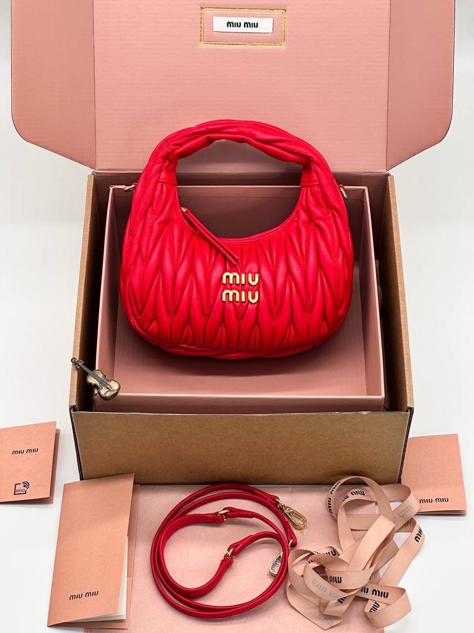 сумка miu miu,сумки миу миу,сумка женская miu miu,женская сумка,миу миу сумка оригинал